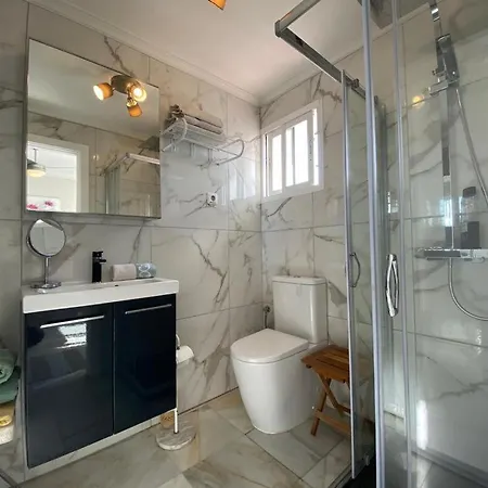 Beautiful Townhouse אסטפונה