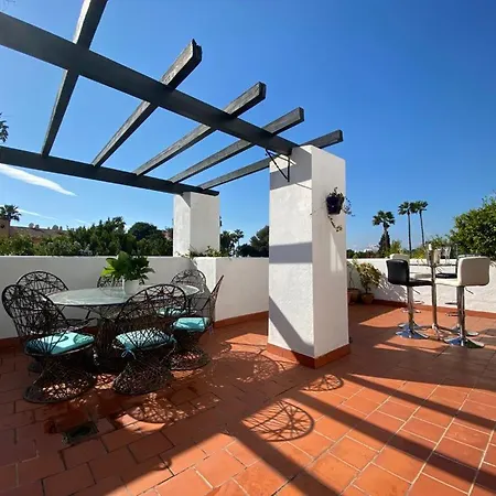 Beautiful Townhouse בית נופש *