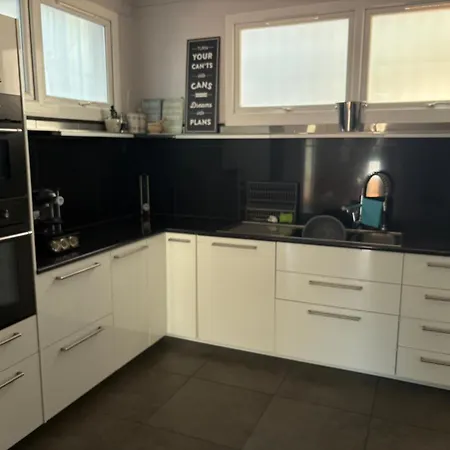 Beautiful Townhouse בית נופש