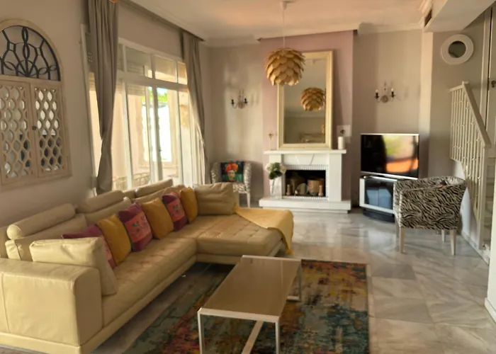 Vakantiehuis Beautiful Townhouse Estepona